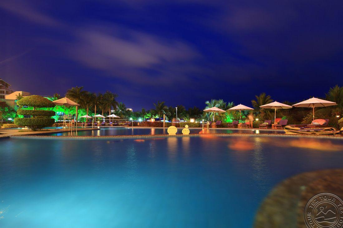 Liking resort sanya 4. Ликинг Резорт Санья. Sanya Tsingneng Landscape Coastal Hotel 4*. Liking Хайнань.