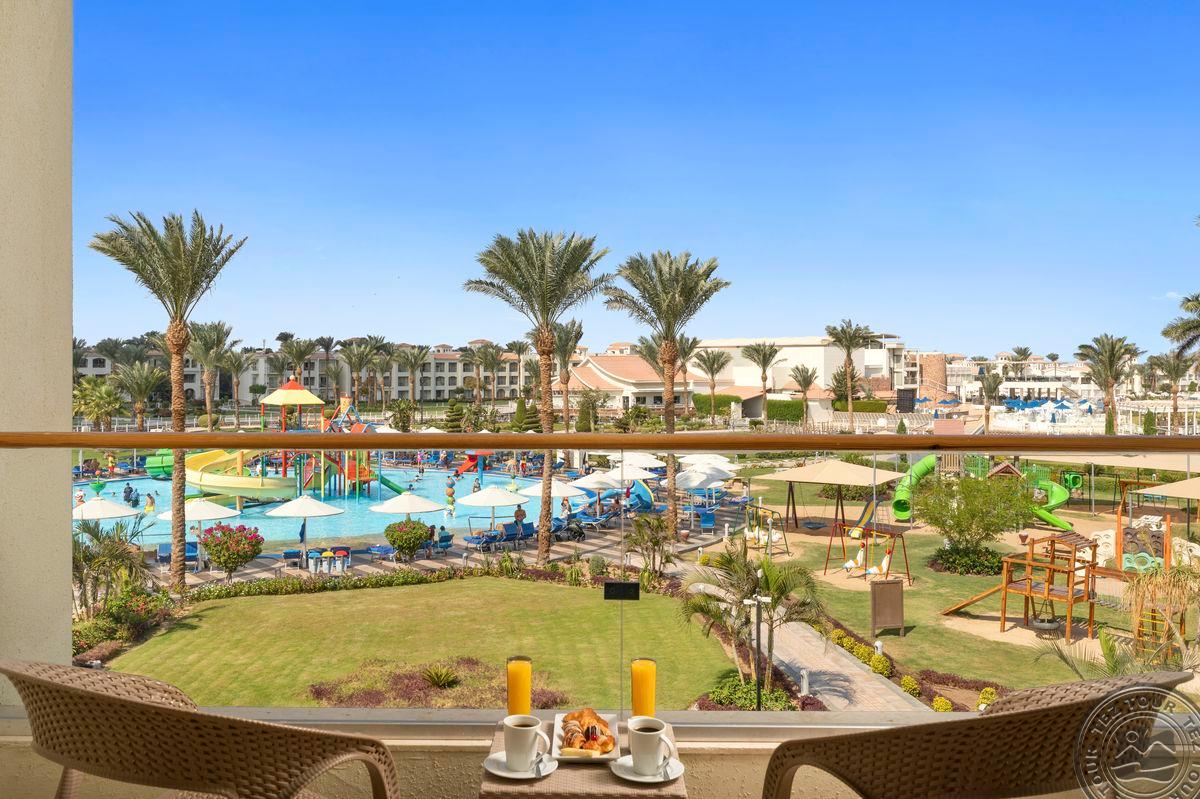 Pickalbatros blu spa hurghada. Pickalbatros Dana Beach Resort 5. Dana Beach Resort Hurghada 5. Альбатрос Блю спа Ресорт Хургада 4. Pickalbatros Dana Beach Resort номер.