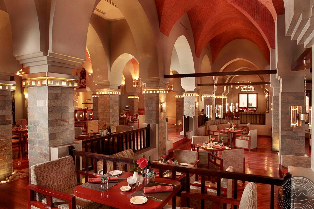 Отель the cove rotana resort