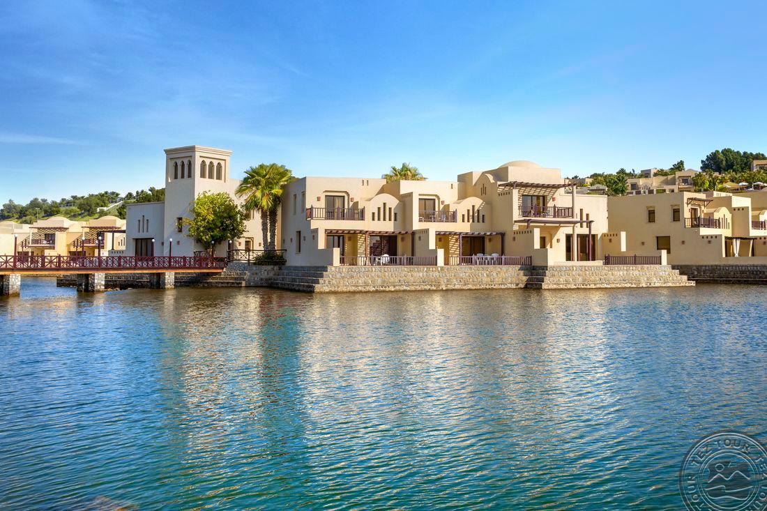 Отель the cove rotana resort